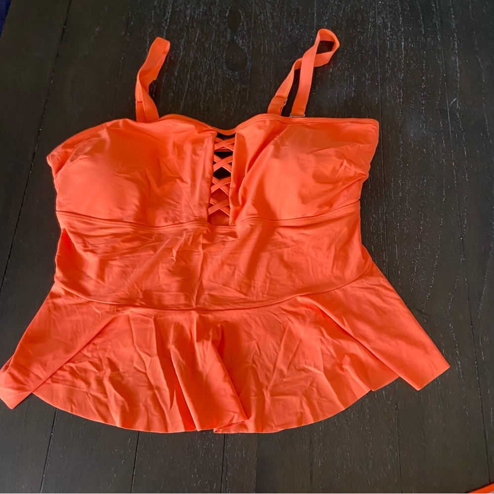 Top only! Women’s Orange Criss Cross Tankini Swimsuit top Plus Size 22W NWOT